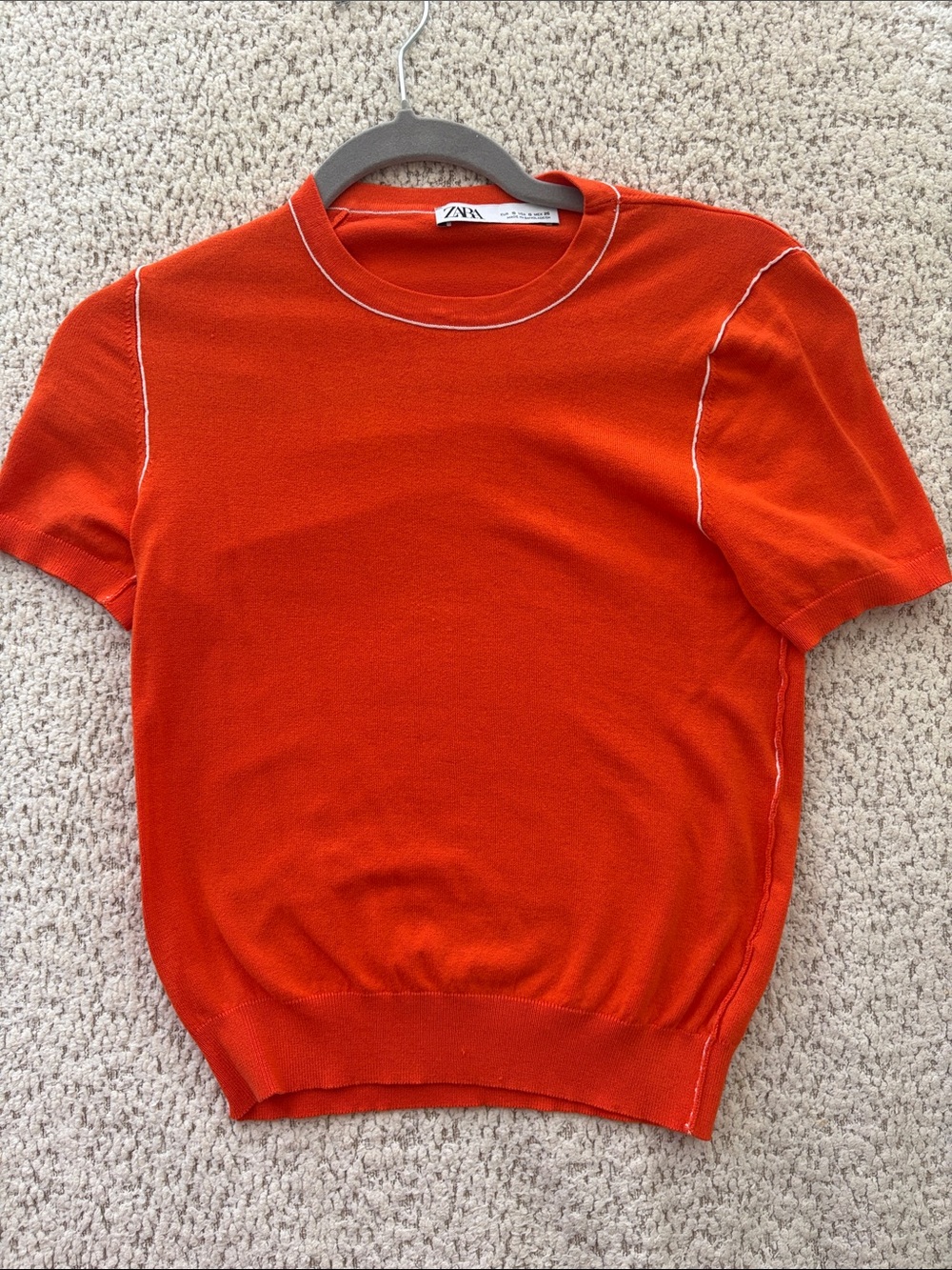 Zara Crewneck Short-Sleeve Sweater in Vibrant Orange with Contrast Stitching